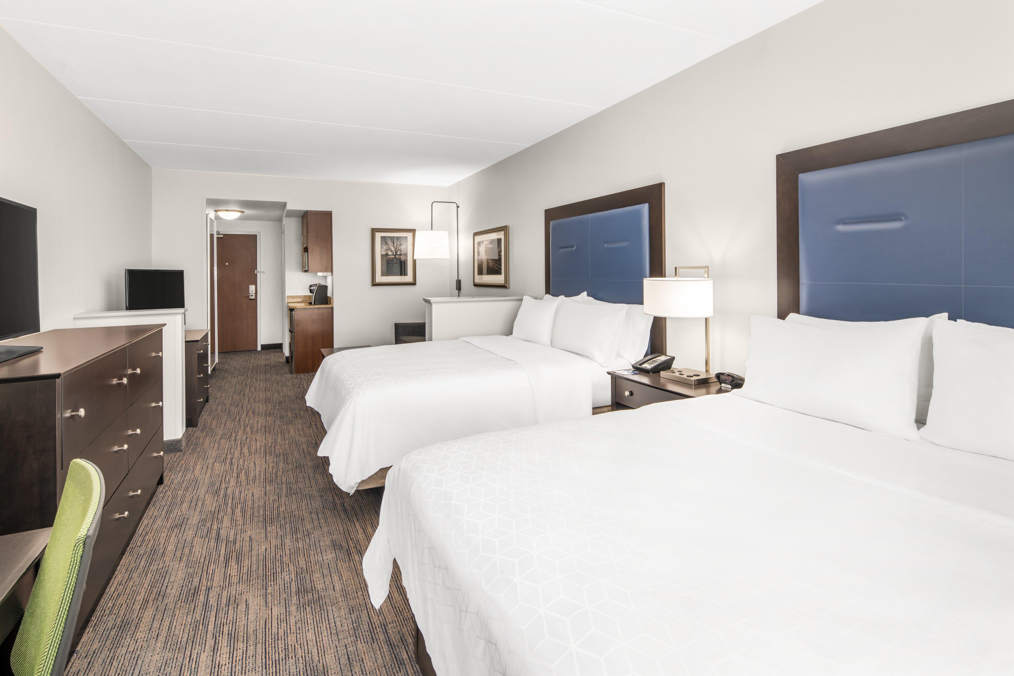 Holiday Inn Express & Suites Wilmington-Newark By Ihg Bagian luar foto