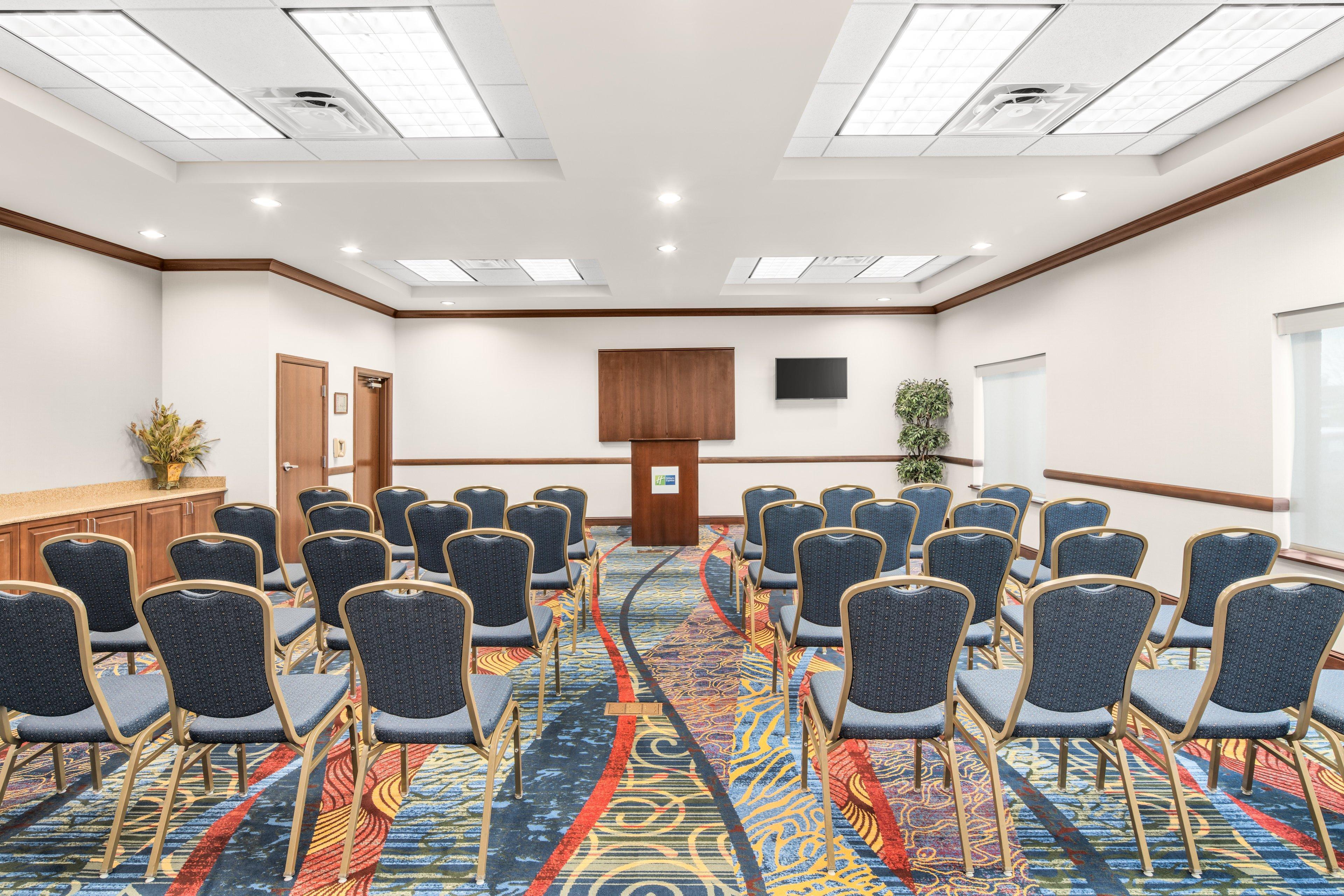 Holiday Inn Express & Suites Wilmington-Newark By Ihg Bagian luar foto