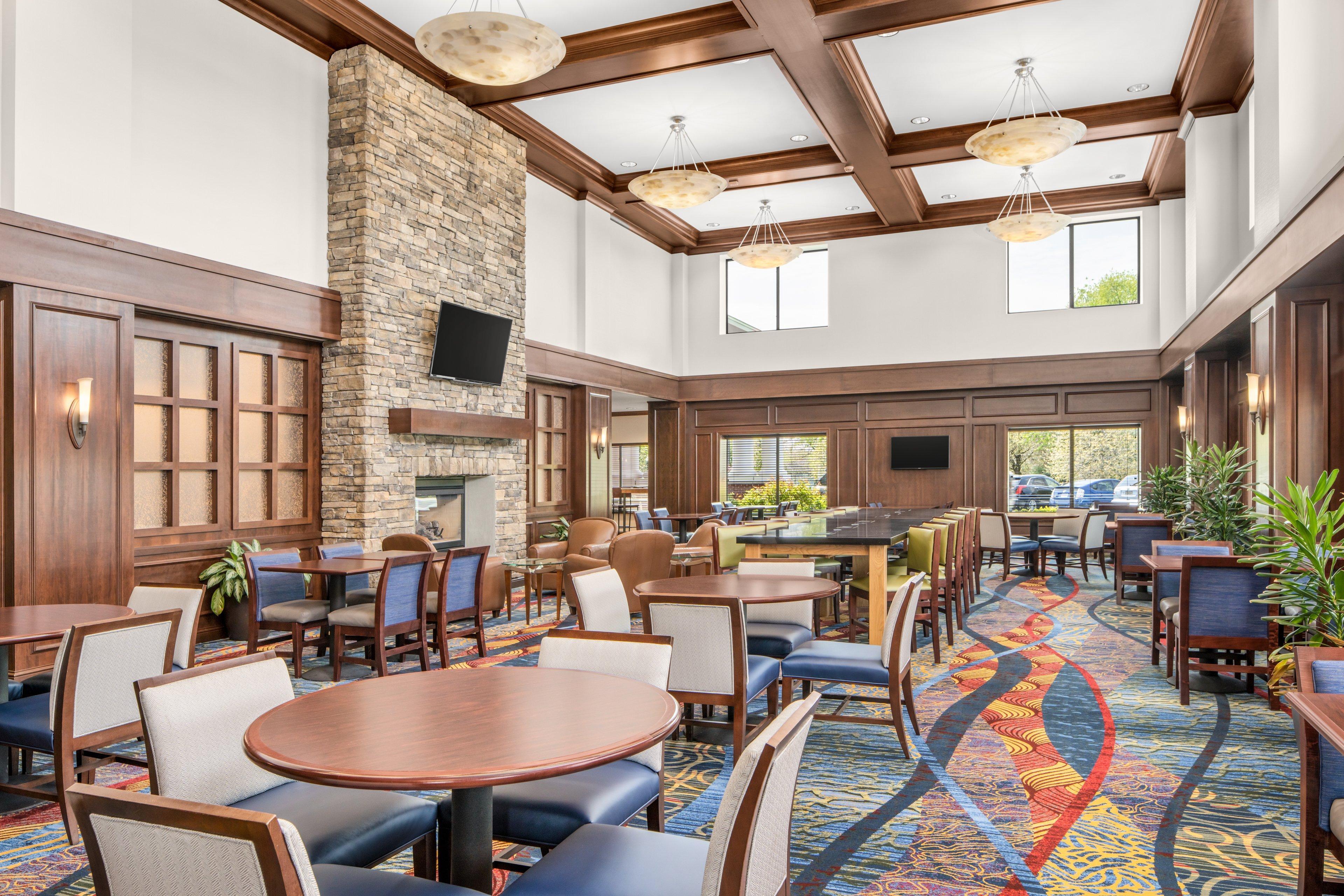 Holiday Inn Express & Suites Wilmington-Newark By Ihg Bagian luar foto