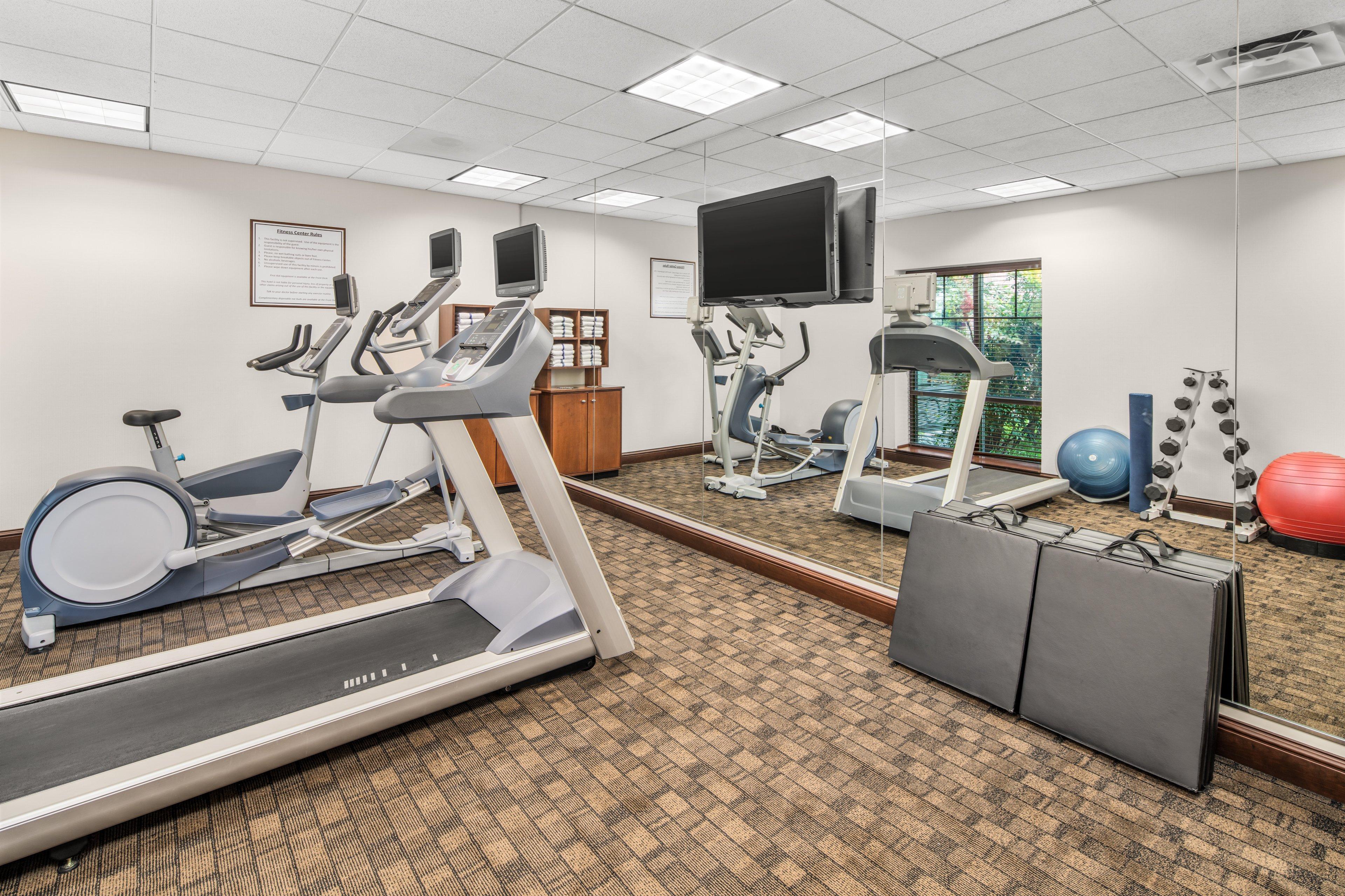 Holiday Inn Express & Suites Wilmington-Newark By Ihg Bagian luar foto