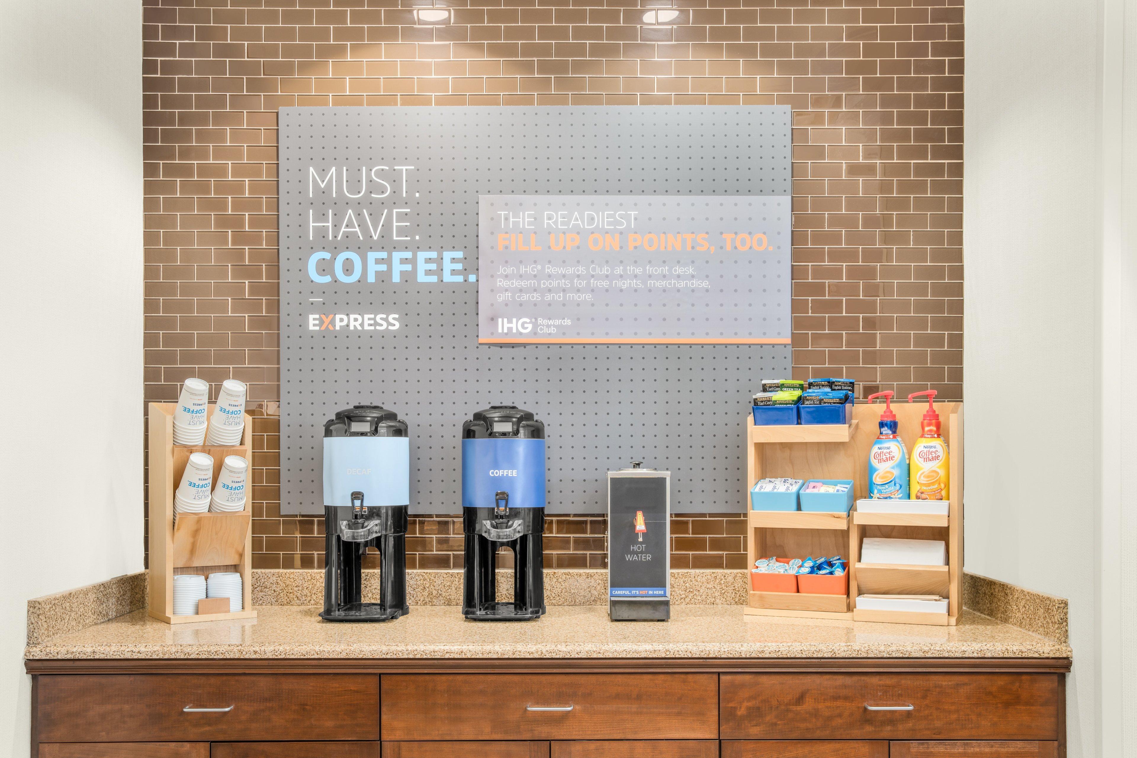 Holiday Inn Express & Suites Wilmington-Newark By Ihg Bagian luar foto
