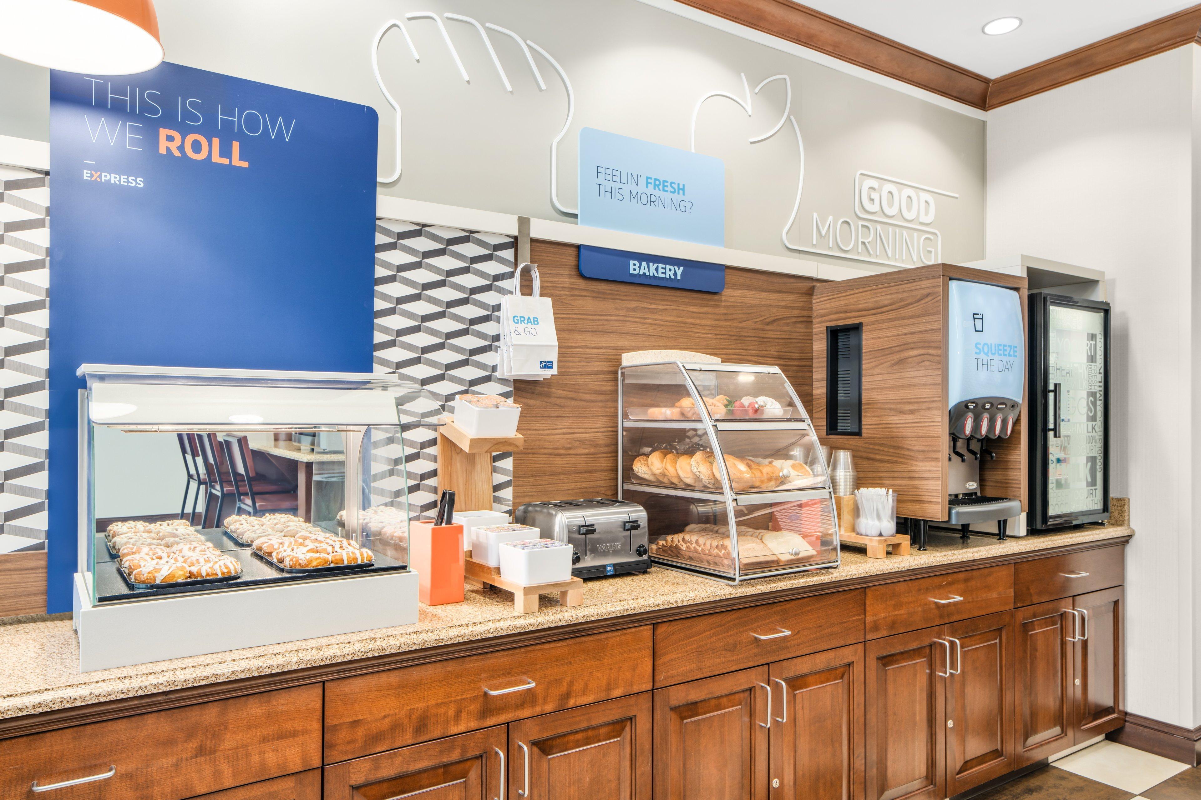 Holiday Inn Express & Suites Wilmington-Newark By Ihg Bagian luar foto
