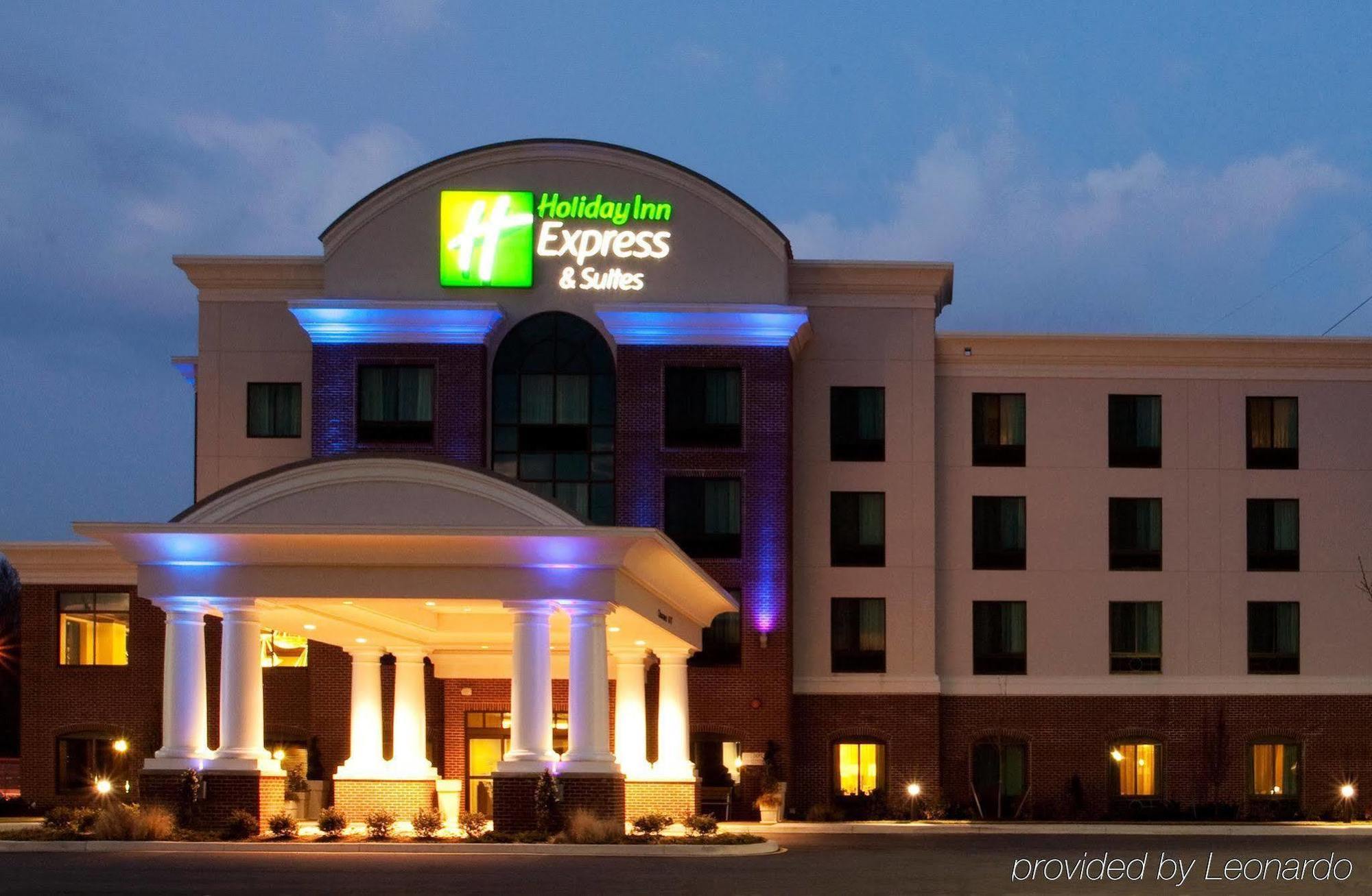 Holiday Inn Express & Suites Wilmington-Newark By Ihg Bagian luar foto